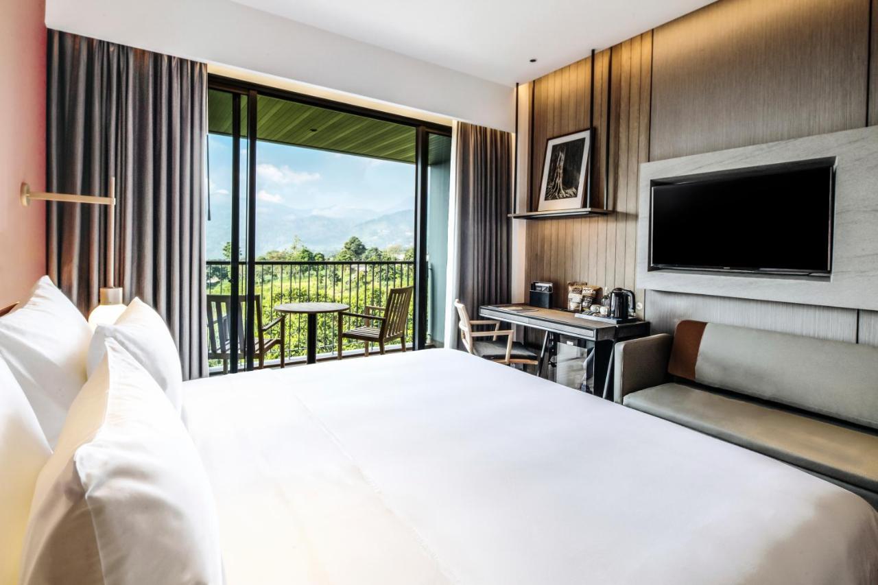 The Botanica Sanctuary Hotel Puncak Exterior foto Deluxe Room