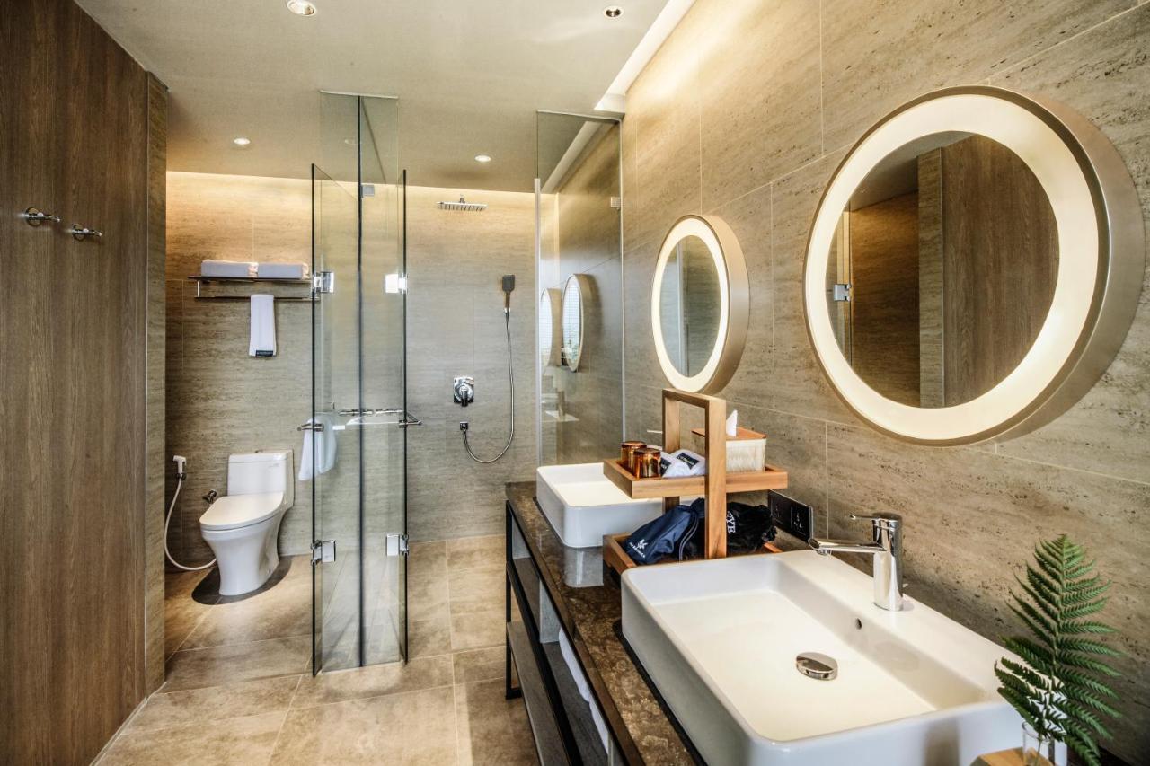 The Botanica Sanctuary Hotel Puncak Exterior foto Bathroom